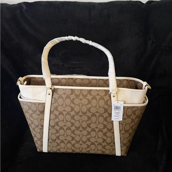 Coach Baby Bag in signature canvas - Picture 2 of 12